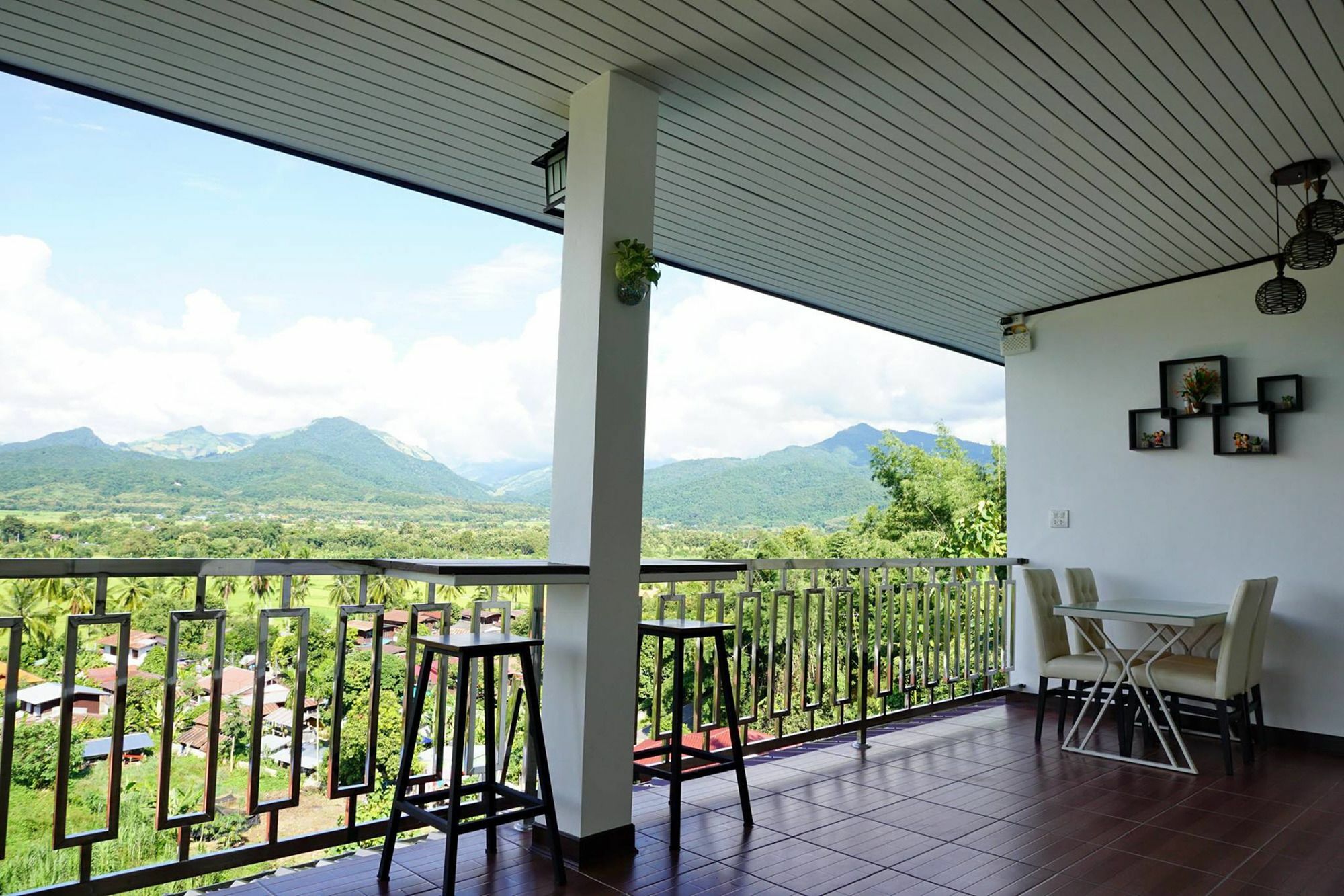C View Home Pua Exterior photo